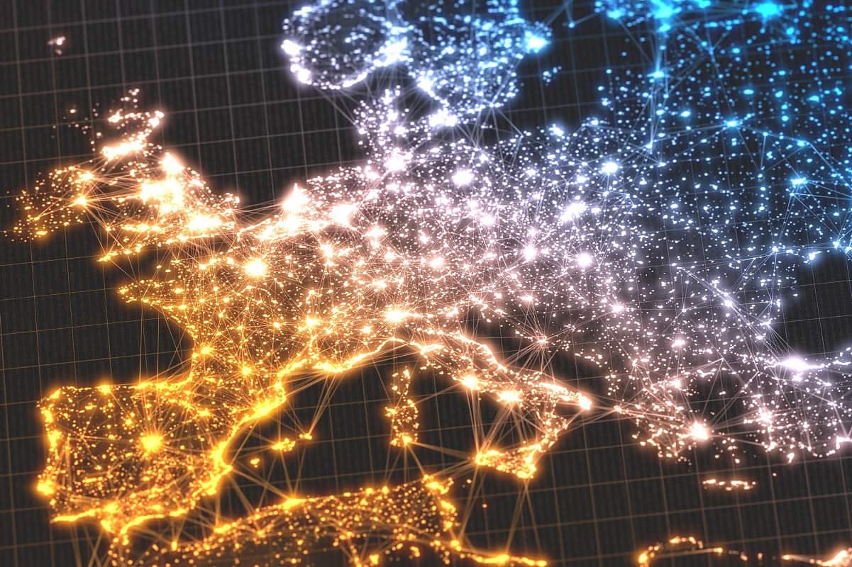 Déploiement de la Fibre : ces pays européens qui sont à la traîne et pourquoi la France ne s'en sort pas si mal